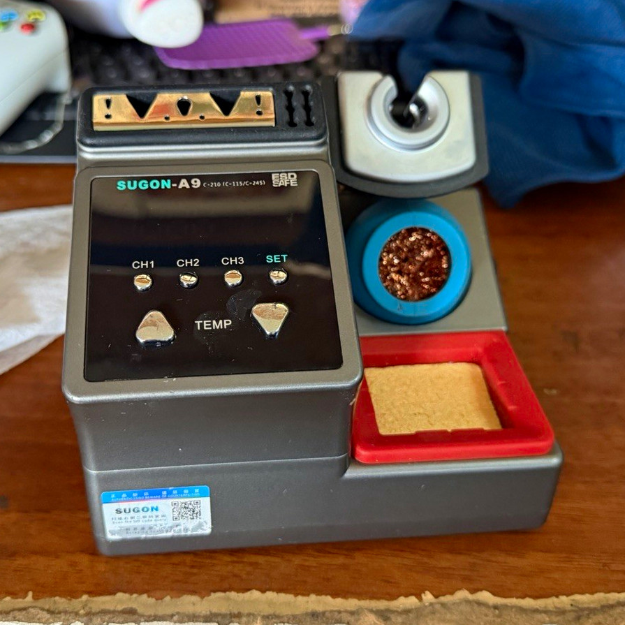 SUGON A9 Lead-Free Digital Soldering Station 240V AC100-240V