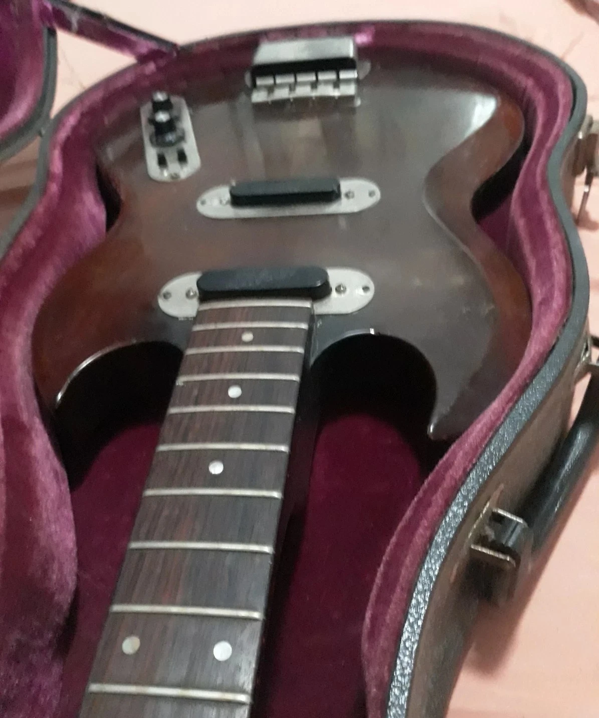 Picture 2 of 4