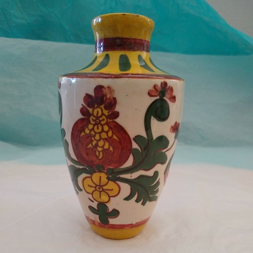 Vtg Italian Vase Hand Painted & Numbered Green White Yellow Flower Design - Picture 3 of 10