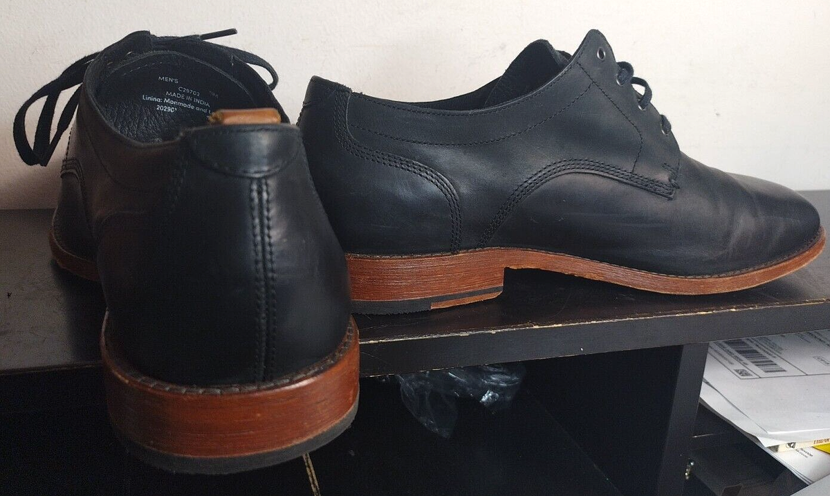 Cole Haan Men display picture 2