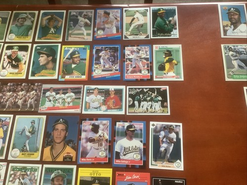 Oakland Athletics 125 Baseball Card Lot Sale ๐ฅ - Picture 9 of 18