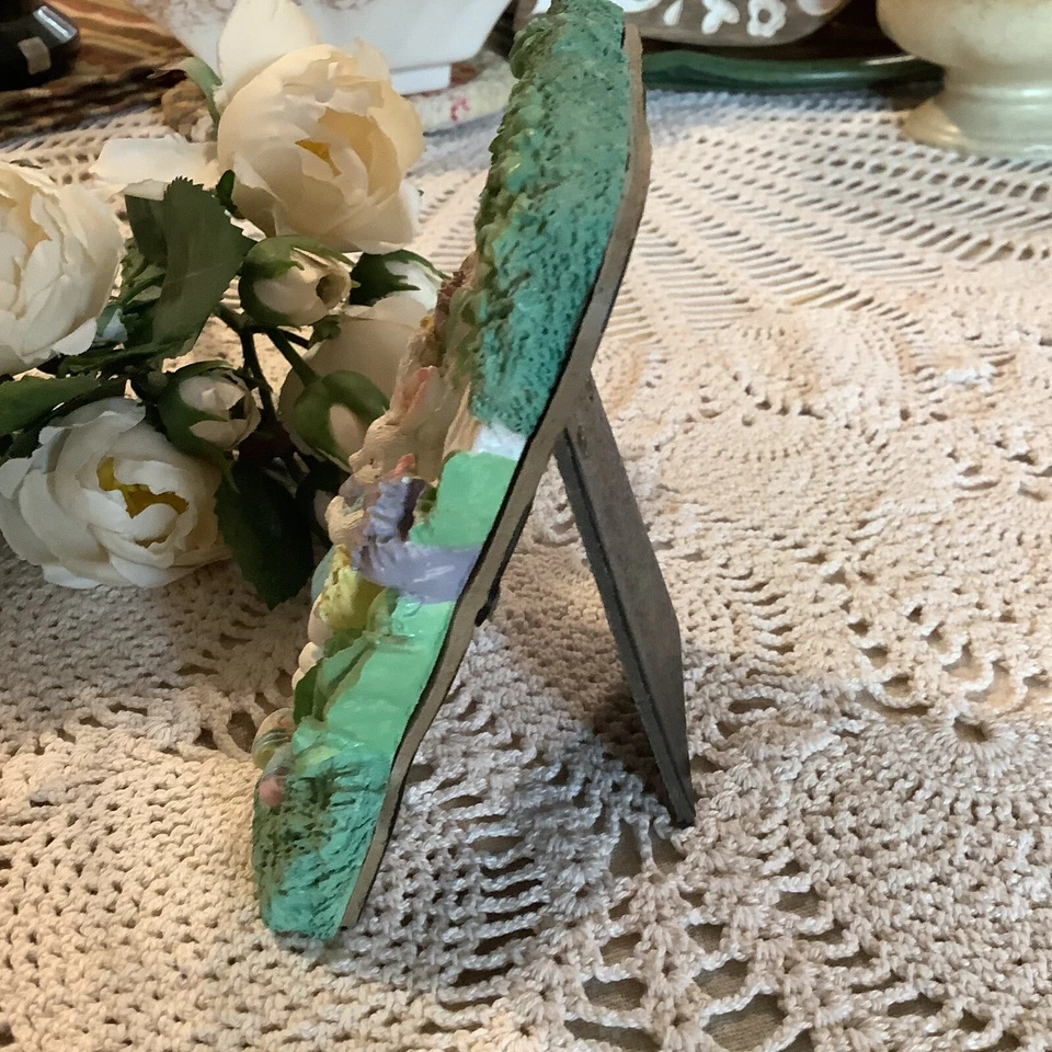 Vintage Pastel Easter tulips bunnies resin small 3D photo picture frame 4"x5" - Image 2 of 4