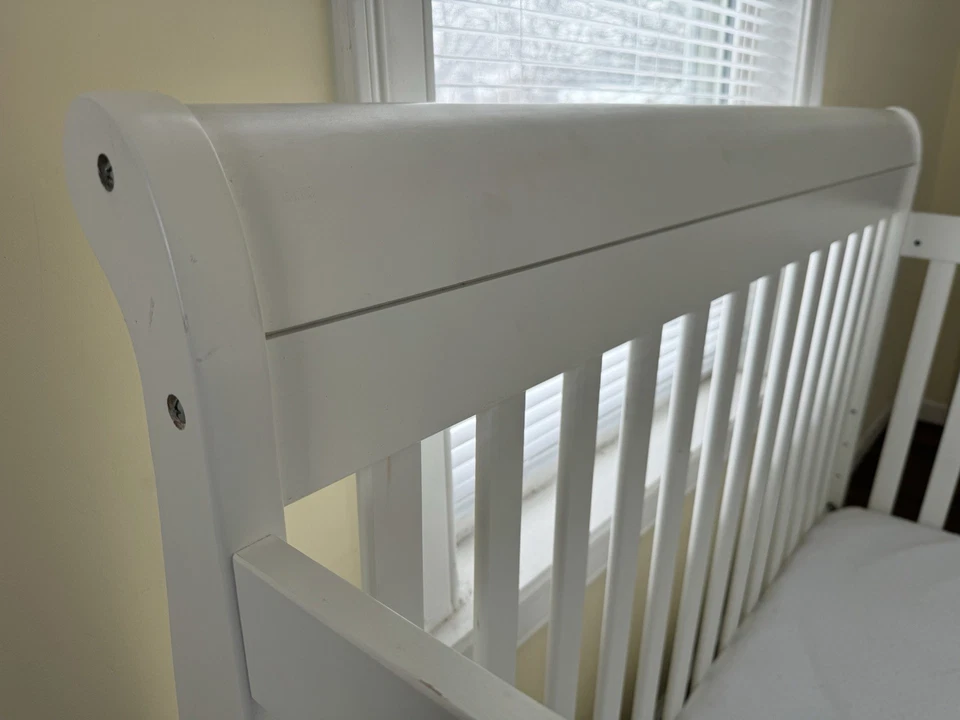 White Wooden Baby Crib With Mattress & Sleeve Great Condition Sturdy All Parts - Image 3 of 3