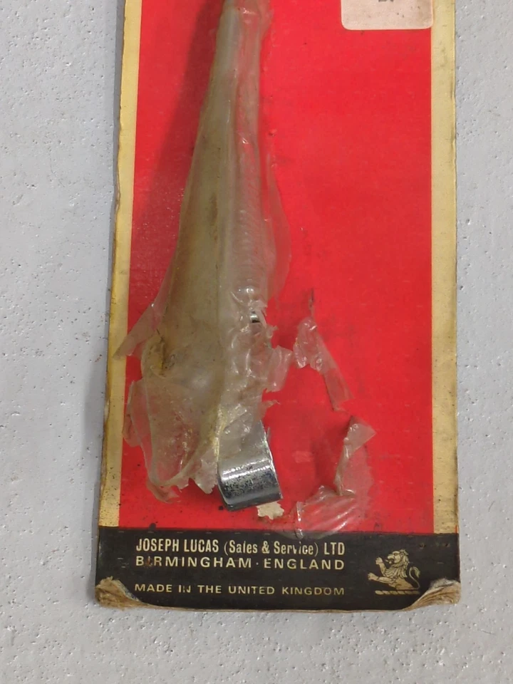 Old Stock Vintage LUCAS WIPER ARM 54705779 (A) - image 2 of 4