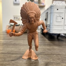 Vintage 1960s Marx 6" Indian Chief charging with Weapons Ready Fully Intact. f21