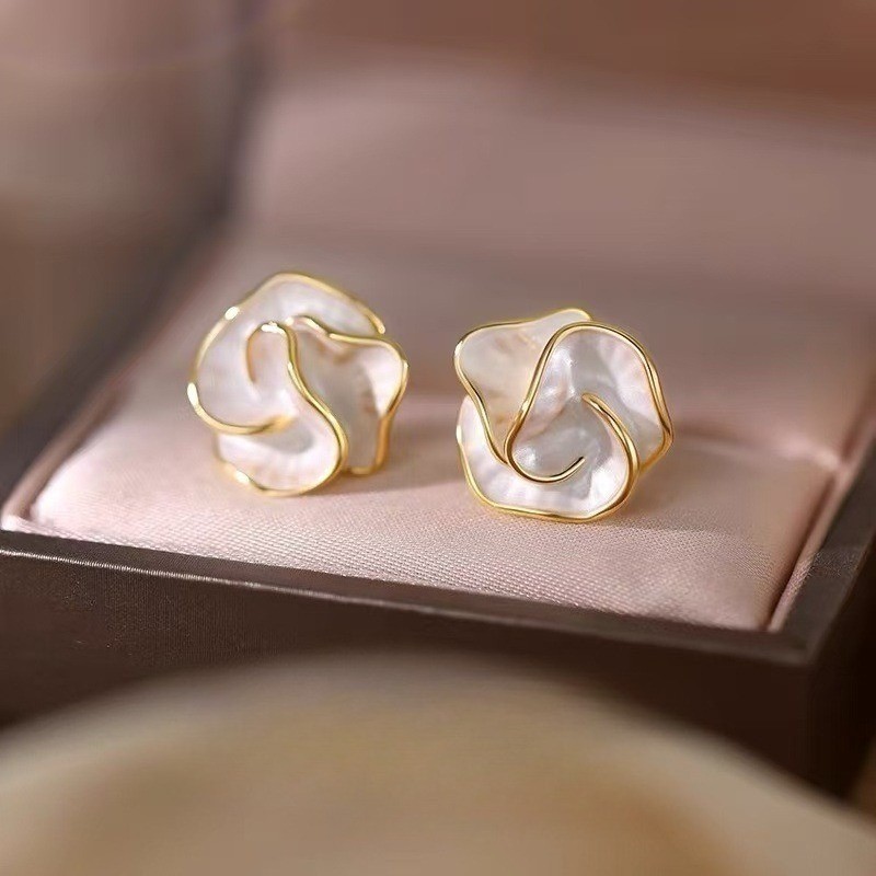 Women's Elegant Drip Glaze Camellia Ear Studs Simple Flower Earrings Alloy