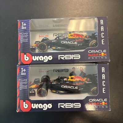 Burago RBI9 Formula Racing Oracle Redbull  Model Car - Set of 2
