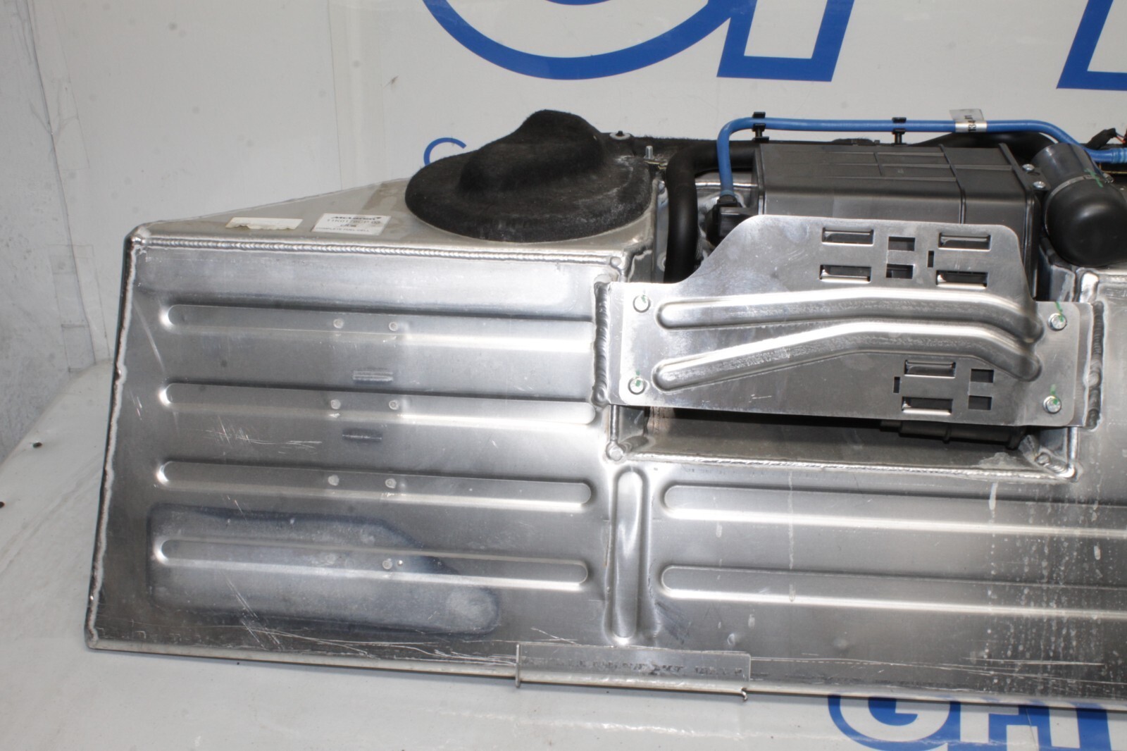 McLaren MP4-12C 2012-2014 Fuel tank P/N 11K0178CP03