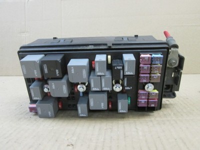 06 07 08 09 Pontiac G6 Engine Fuse Box Relay Junction Block Panel 25883022