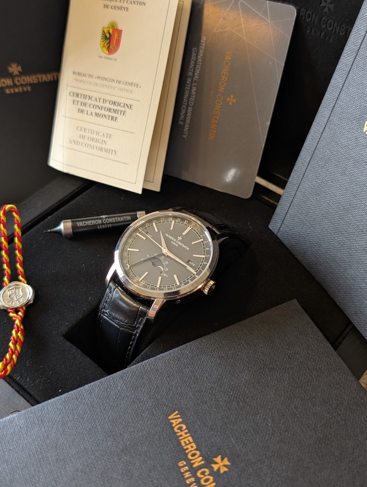Vacheron Constantin Traditionnelle 4010T-000G-B740 41 mm Black Dial