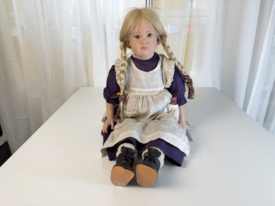 Künstlerpuppe Sigikid Sabine Esche Vinyl Puppe 63 cm. Top Zustand 