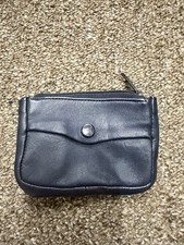 VTG Unisex Black Leather Coin Pouch with Zipper and Key Metal Holders. SKU:O