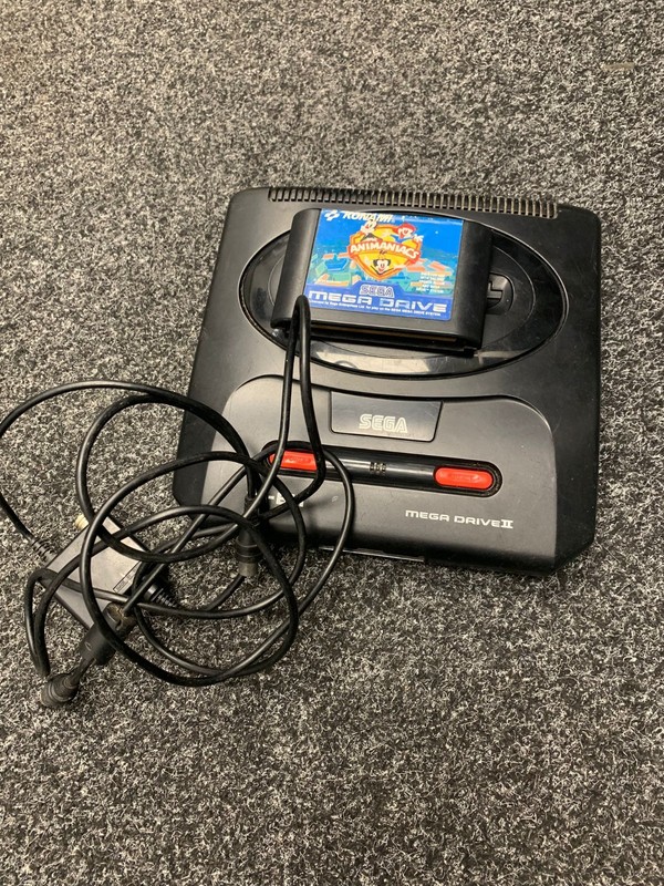 Sega Mega Drive 2 Black Console with tv lead and animaniacs game