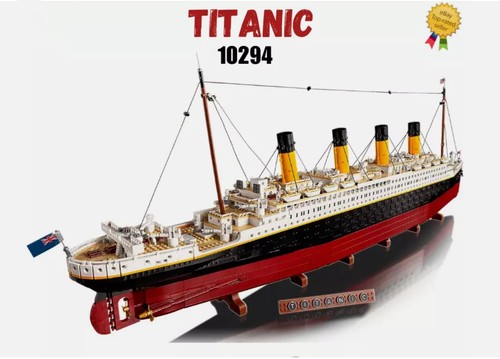 Titanic 10294 Model Building Blocks Toy Gift Set MOC Creator Style 9090pcs - Picture 2 of 16