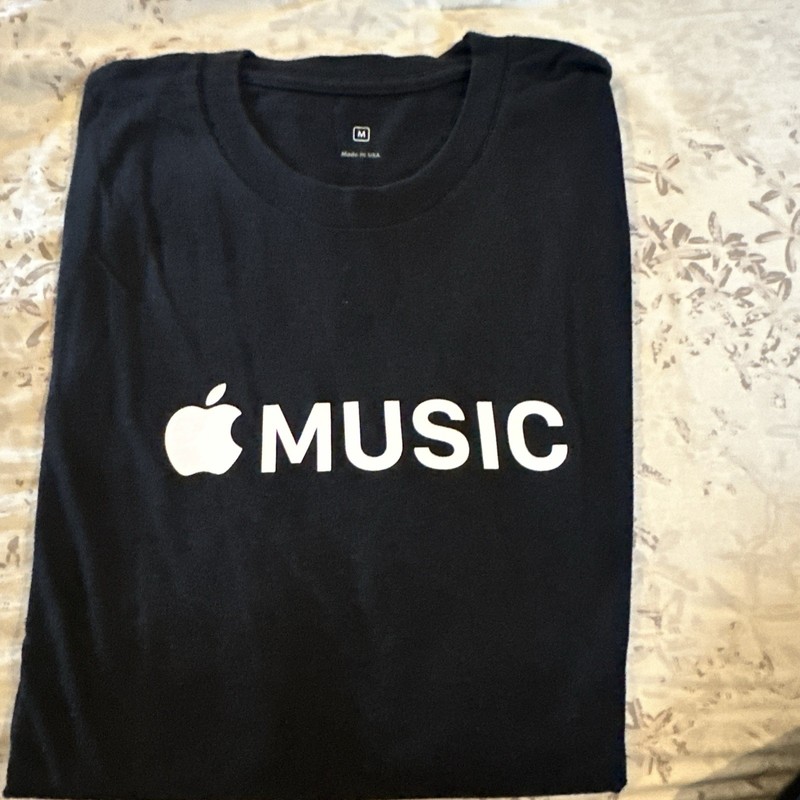 Apple Store Employee Apple Music Promo Black T-shirt Size M Preowned  