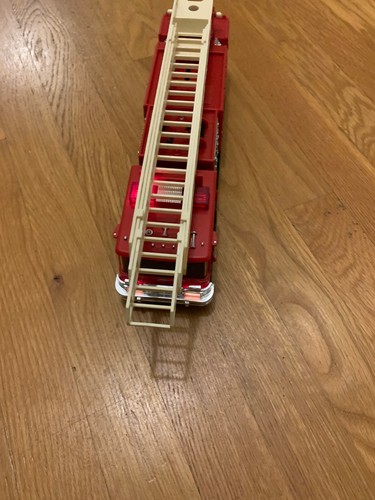 HESS Toy Fire Truck Bank Red w/ Ladder and Engine Lights VTG Rare 1986 NIB NEW! - Picture 8 of 15