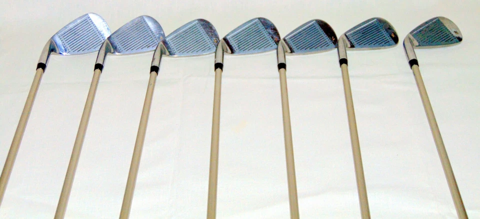 Juego de plancha de golf La Jolla Lady Accent - Flex para diestros damas Foto 3 de 4