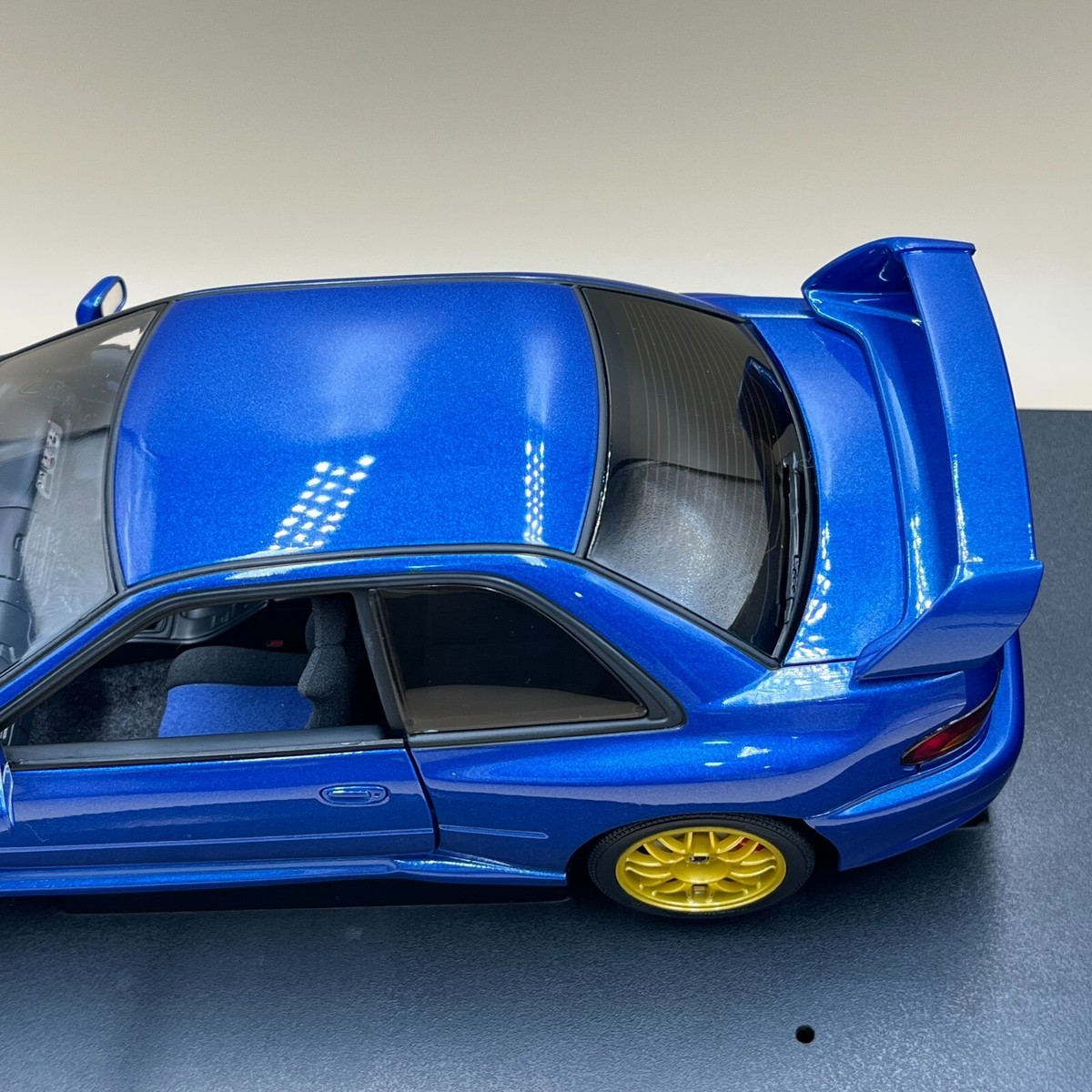 AUTOart 1/18 Subaru Impreza 22B Metallic Blue Performance AUTOart 1/18 Subaru Impreza 22B Metallic Blue Performance