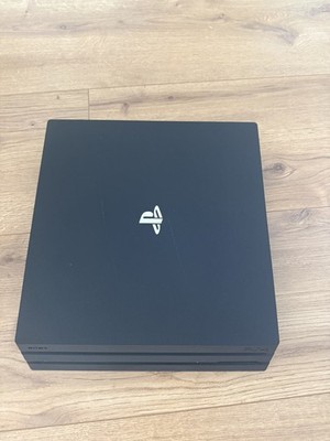 Sony PlayStation 4 Pro 1TB Konsole Schwarz   ohne Controller 