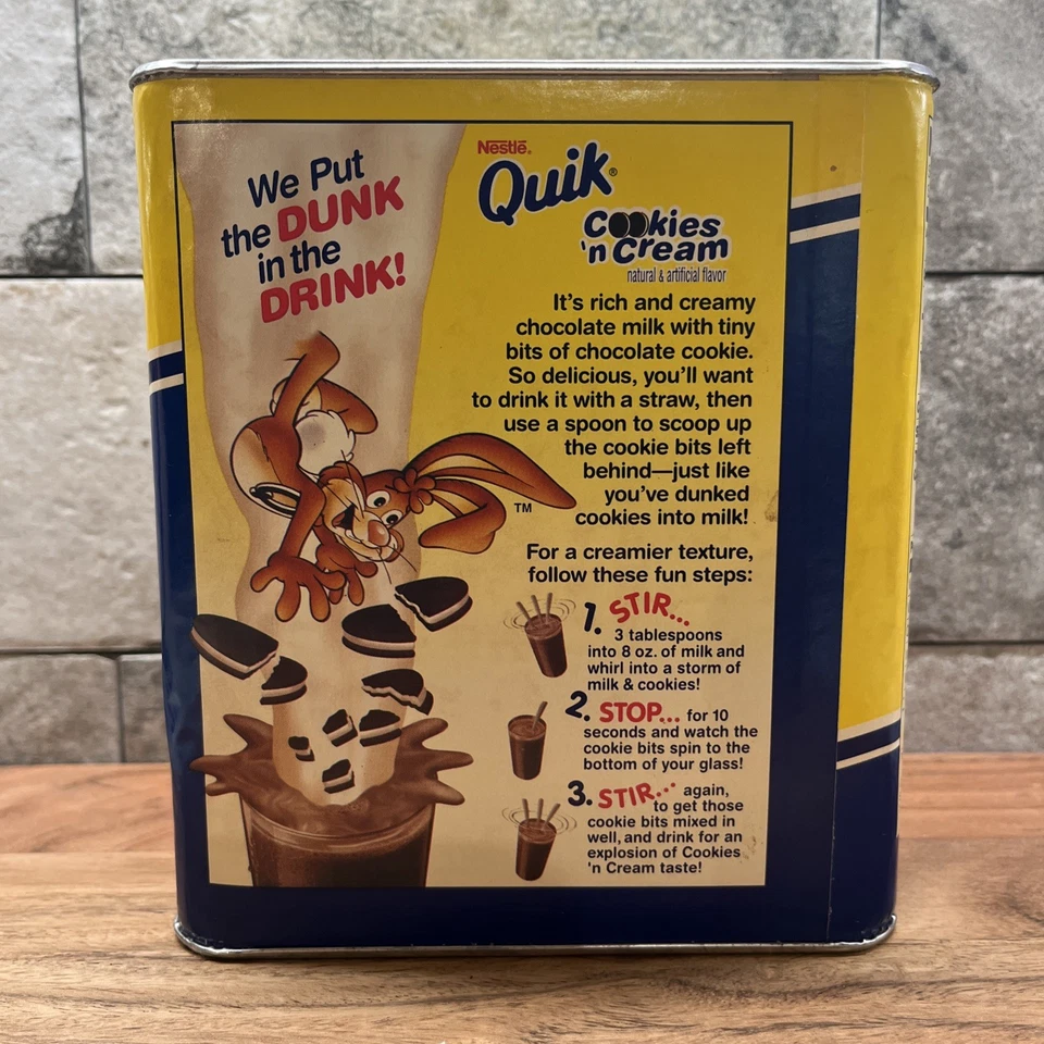Cartón de cartón de hojalata vintage Nestlé Quik Cookies 'n Cream Bunny 26 oz 1 lb 10 oz Foto 2 de 4