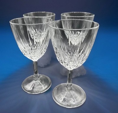 Cristal D'Arques Luminarc Diamant Wine Glasses 6  Tall Crystal France Lot of 4