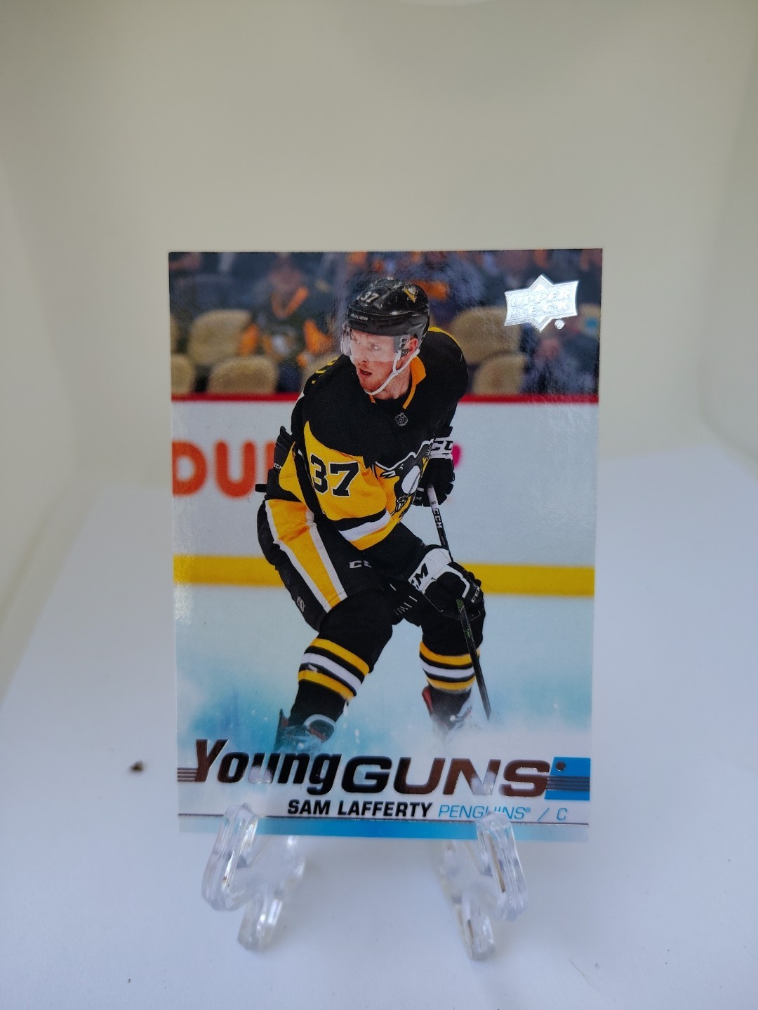 2019-20 Upper Deck Series 2 Young Guns Sam Lafferty YG RC Card# 496