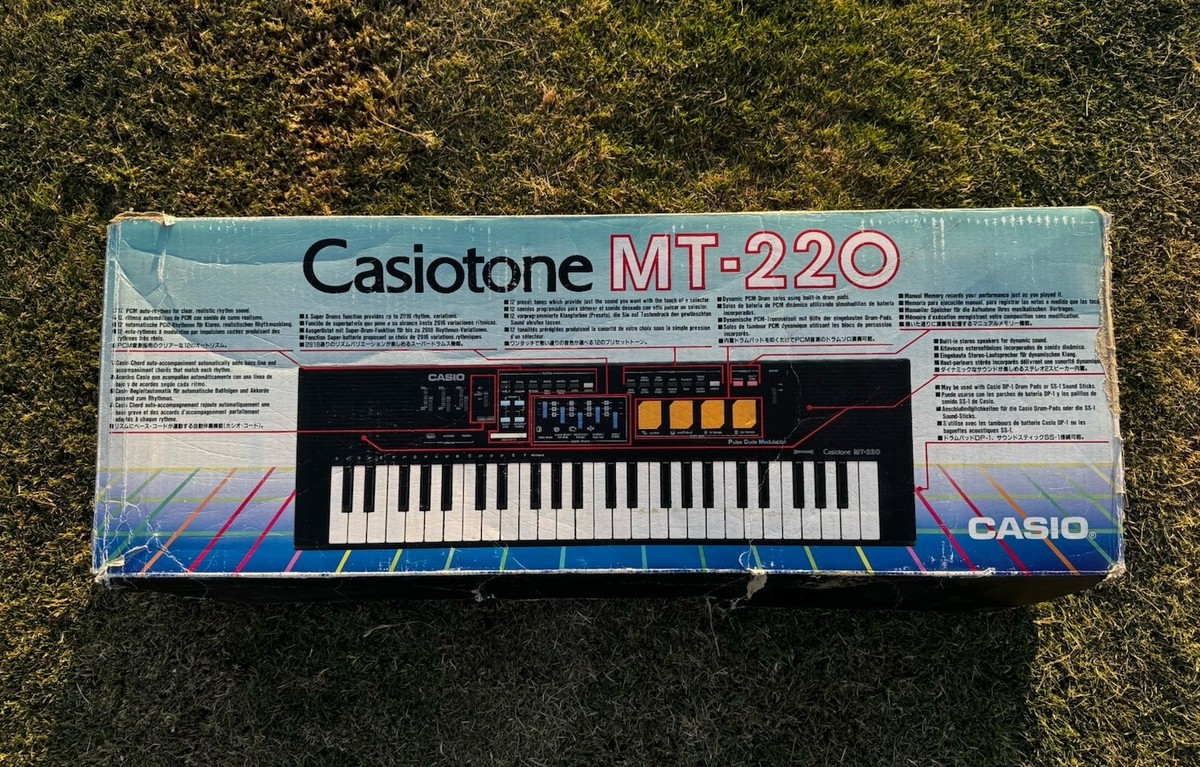 Casio Casiotone MT-220 Keyboard Electronic Piano Synth