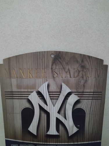 New York Yankees Wood Sign Yankees Universe 2009 WinCraft Made In USA 17x11 - Picture 2 of 5