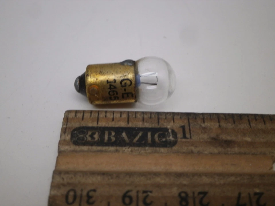 (4-Pack) GE No. 1465 Miniature Indicator Lamp Light Bulb 2.5V .30A BA9s Base - Image 3 of 3