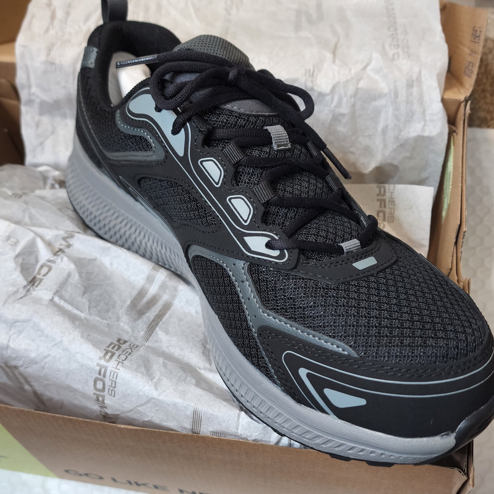 SKECHERS 220034WW/BKGY GO RUN CONSISTENT Black Leather Athletic Shoes