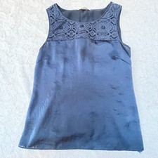Banana Republic Women Blue Crochet Lace Neck Semi Sheer Sleeveless Blouse Size 2