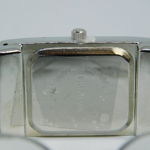 Reloj analógico de cuarzo de plástico transparente para mujer GINEBRA talla Batería Nueva 6" - Imagen 6 de 10