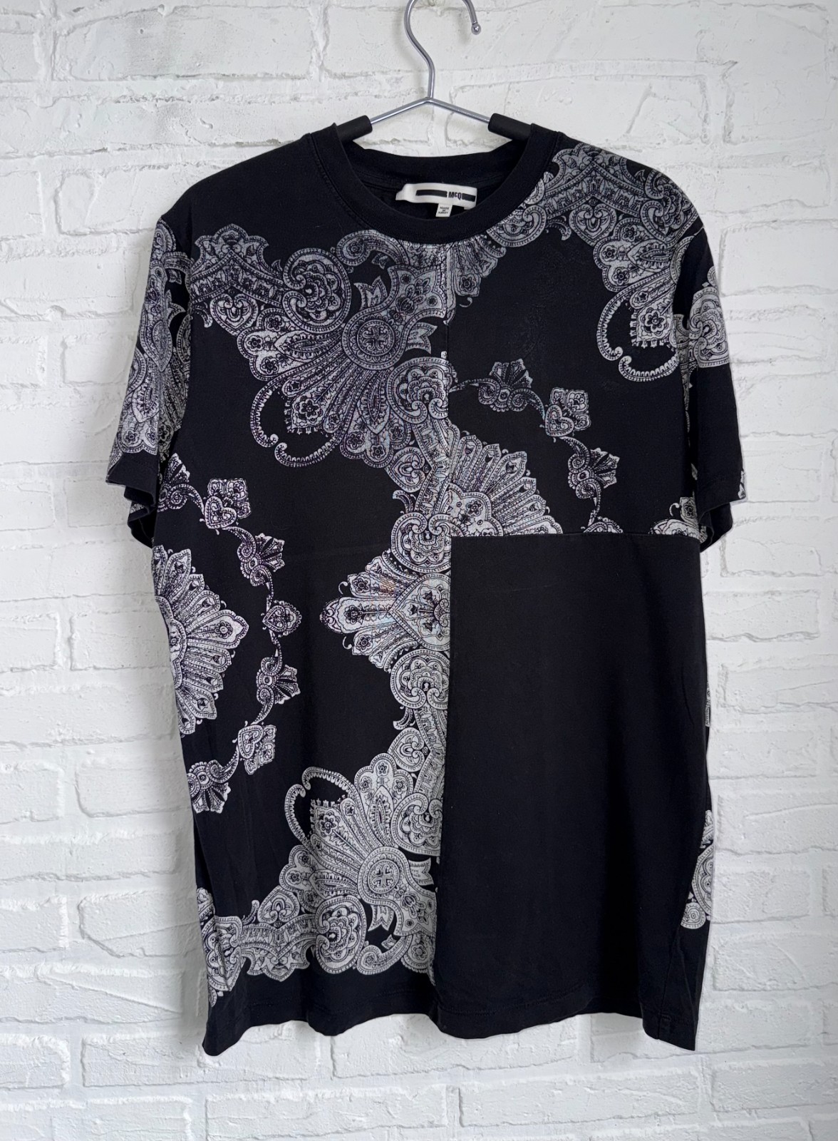 Alexander McQueen, T-shirt vintage Alexander Mcqueen MCQ bandana astrazione taglia L