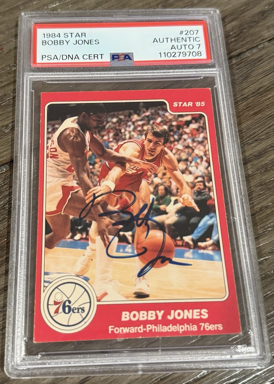 Bobby Jones Autographed Signed Philadelphia 76ers 1984 Star HOF #207 PSA 7 Near Mint Auto 
