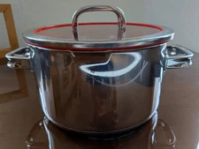 WMF Function 4 Casserole 169.1oz Diameter 9 3/8in Height 5 1/8in Mint