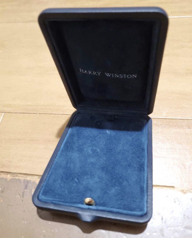 HARRY WINSTON Necklace box | eBay