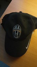 cappellino nero juventus