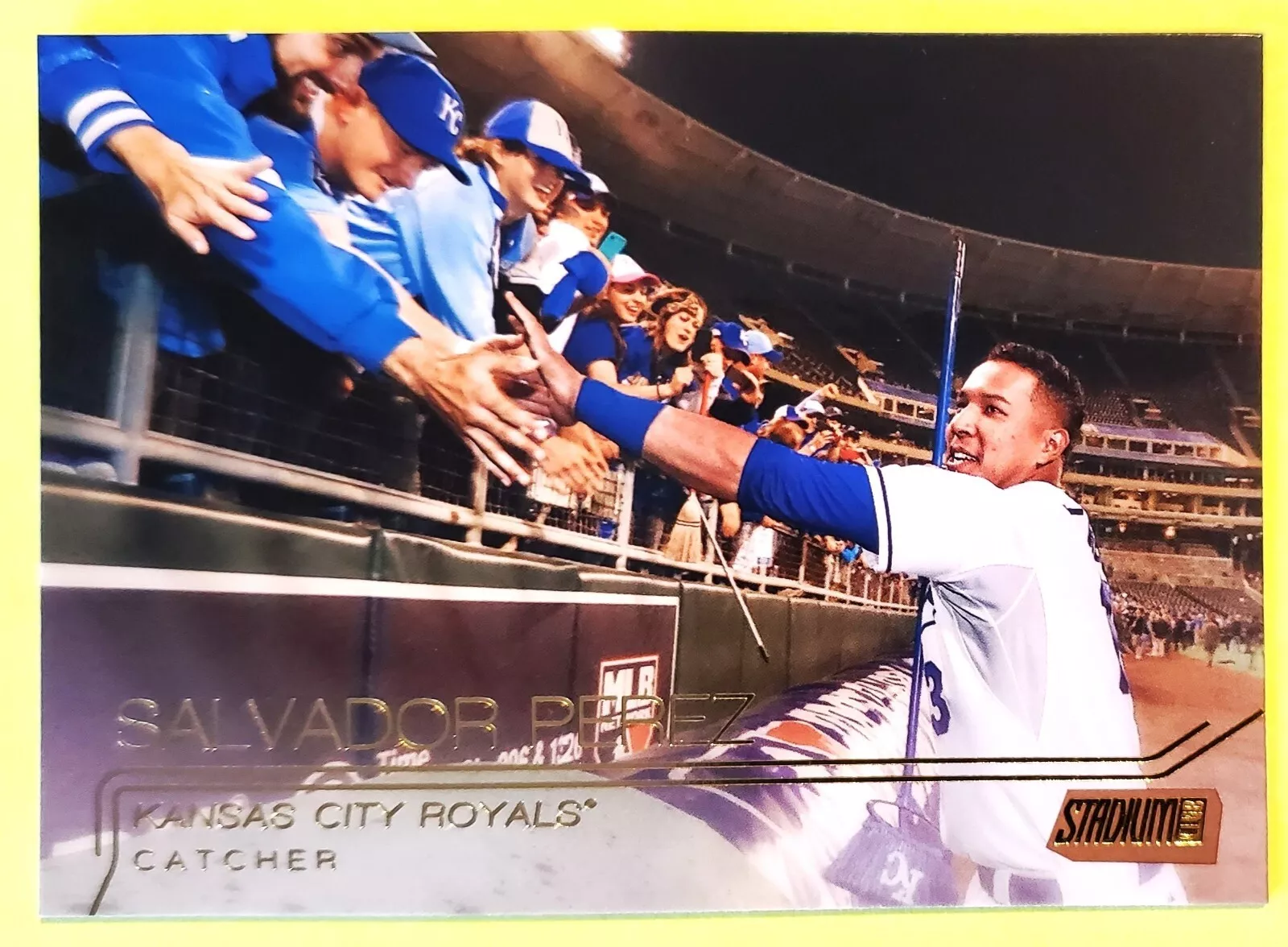 Salvador Perez trading card