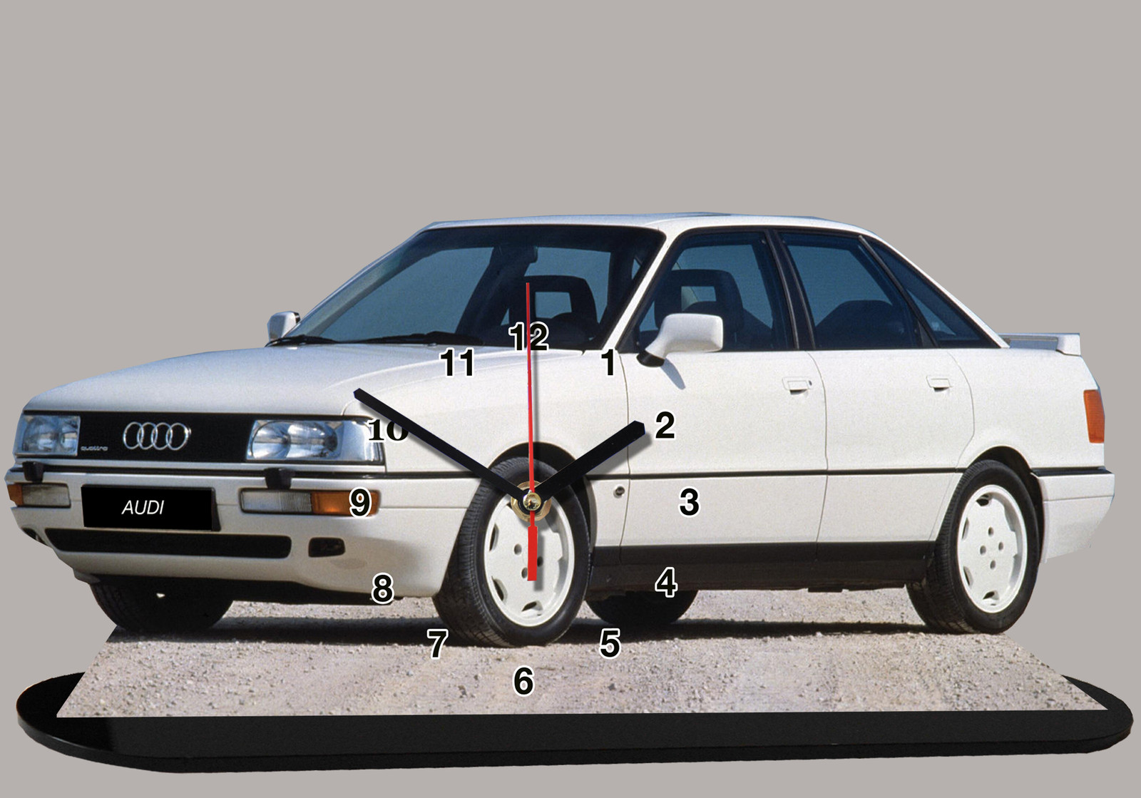Voiture miniature Audi 90 Quattro avec horloge murale intégrée de 30x20 cm