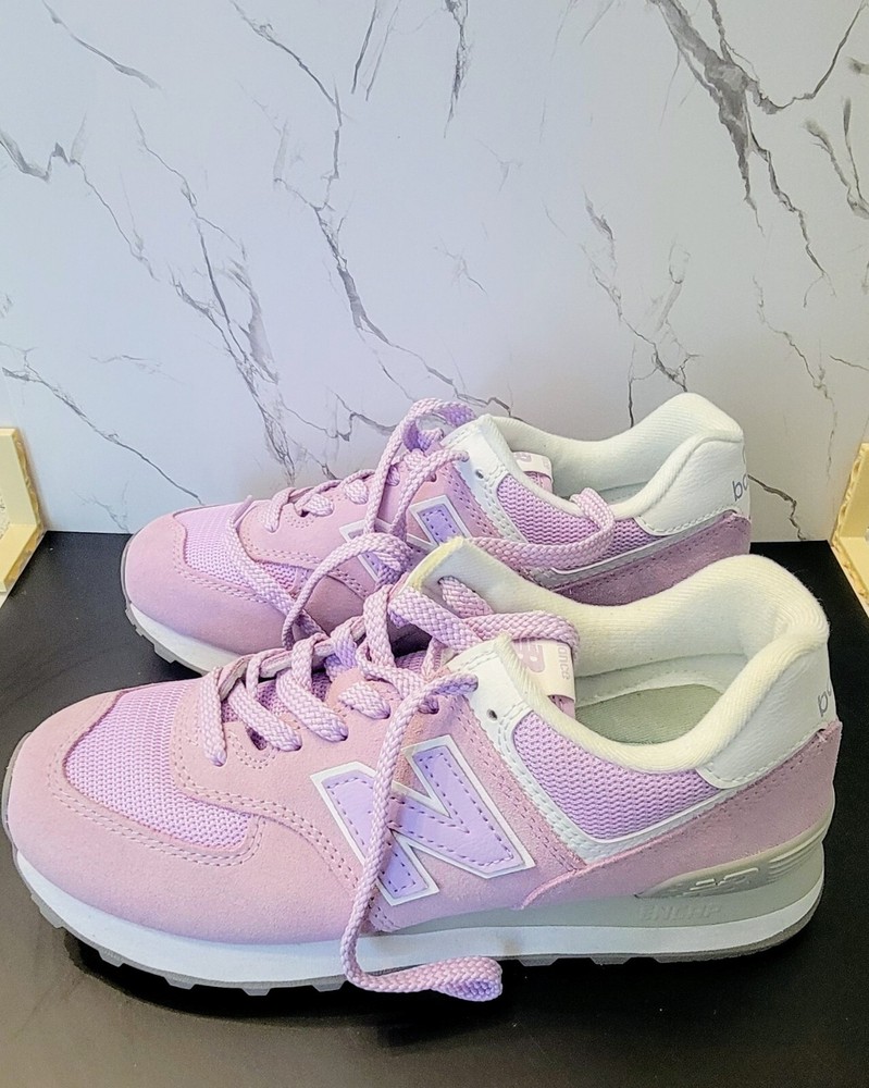 New Balance Classic Sneakers, Pink/White, Size 7.5, Pristine Condition With Box