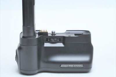高級コンデジNikon COOLPIX5000動作品MB-E5000セット Nikon MB-E5000 AA Battery Pack Grip for Coolpix 5000 Digital