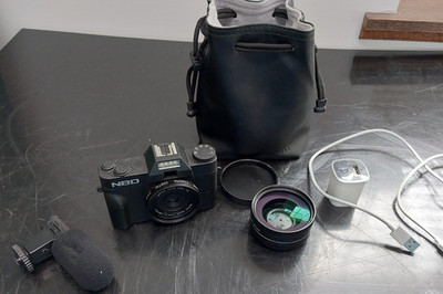 NBD Digital Camera With Microphone Wi-Fi CDR10 Battery USB charging cable