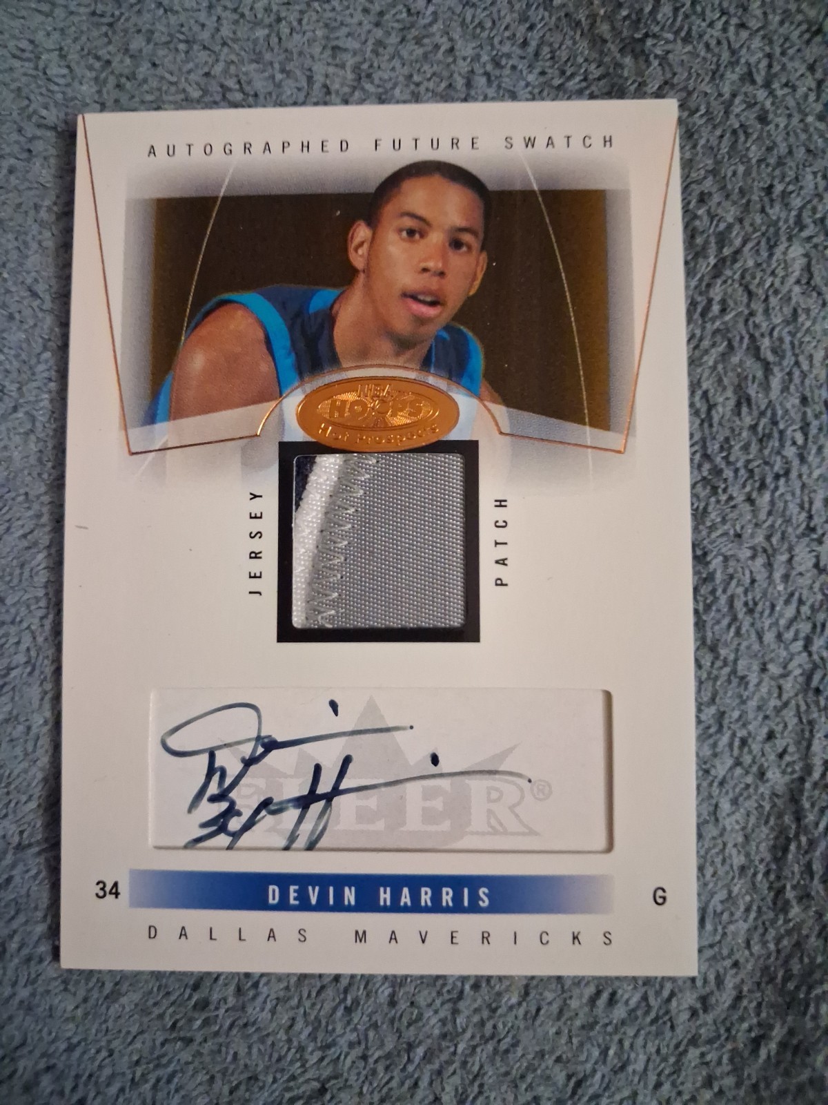 2004-05 Hoops Hot Prospects - Auto RC Future Swatch Devin Harris #73 /150 Patch