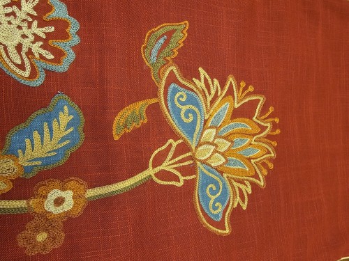 Gilded Maple Embroidered Applique Table Runner 15.75x71 Floral on Red - Picture 4 of 9