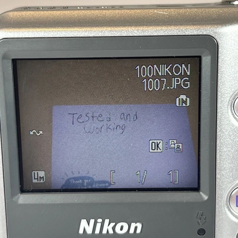 Nikon COOLPIX L4 Digital Camera - TESTED WORKING! - Image 3 of 4