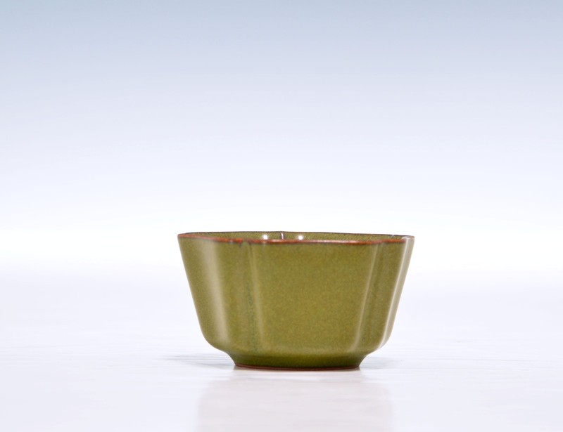 Rare Chinese Teadust-Glaze Lobed Cup