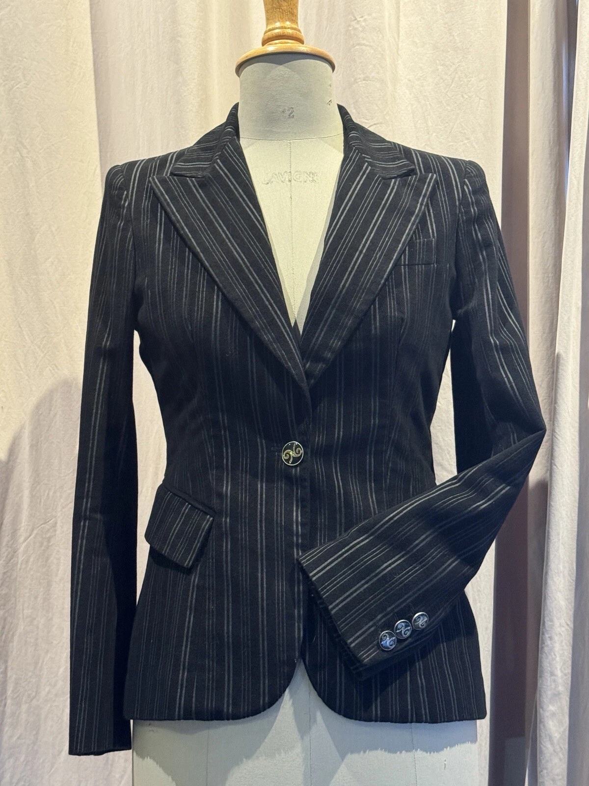 Dolce Gabbana — Rare Dolce Gabbana D&G Vintage Velvet Fitted Jacket IT 42 W/ Tags!