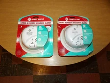 Lot of 2 First Alert 1039935 Smoke & Carbon Monoxide Alarm w Battery ~ BRAND NEW