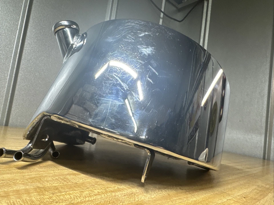 PAUGHCO 746STTC 3-QUART OIL TANK FOR TWIN CAM ‘EASYRIDE’ FRAMES SOFTAIL - Image 3 of 4