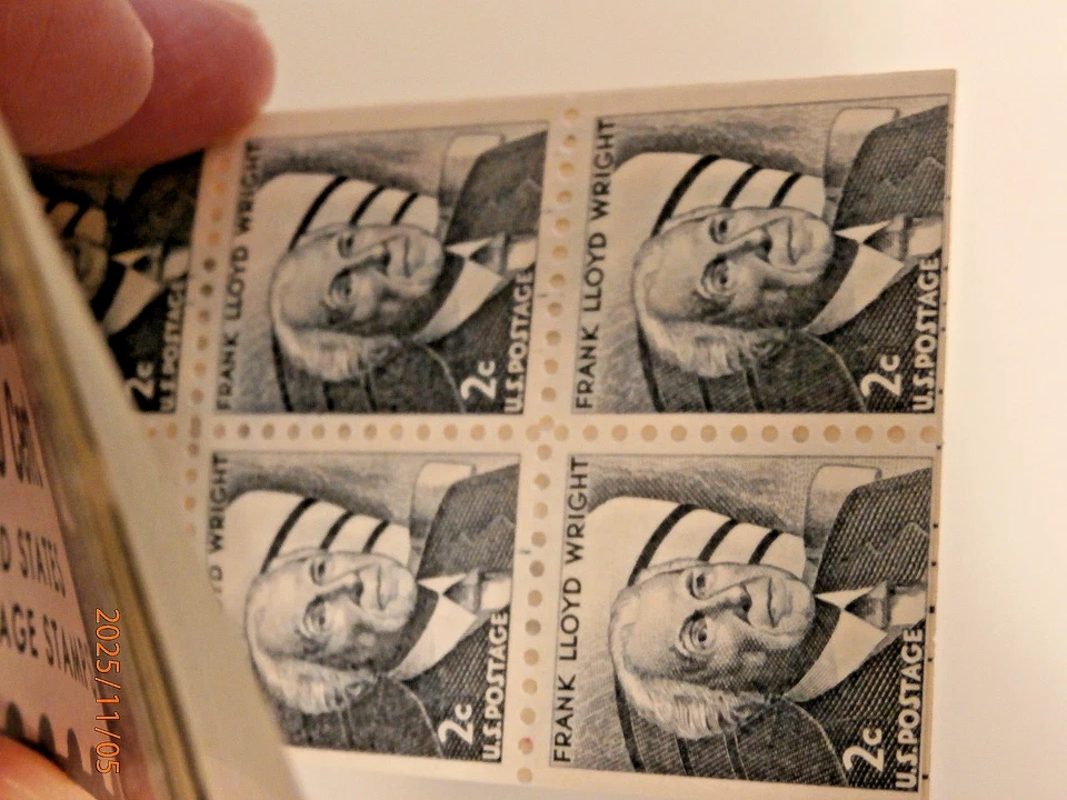 BK-120 FULL BOOKLET 4 PANES 6 CENT IKE + 2 CENT FRANK LLOYD WRIGHT  #40 - Image 3 of 4